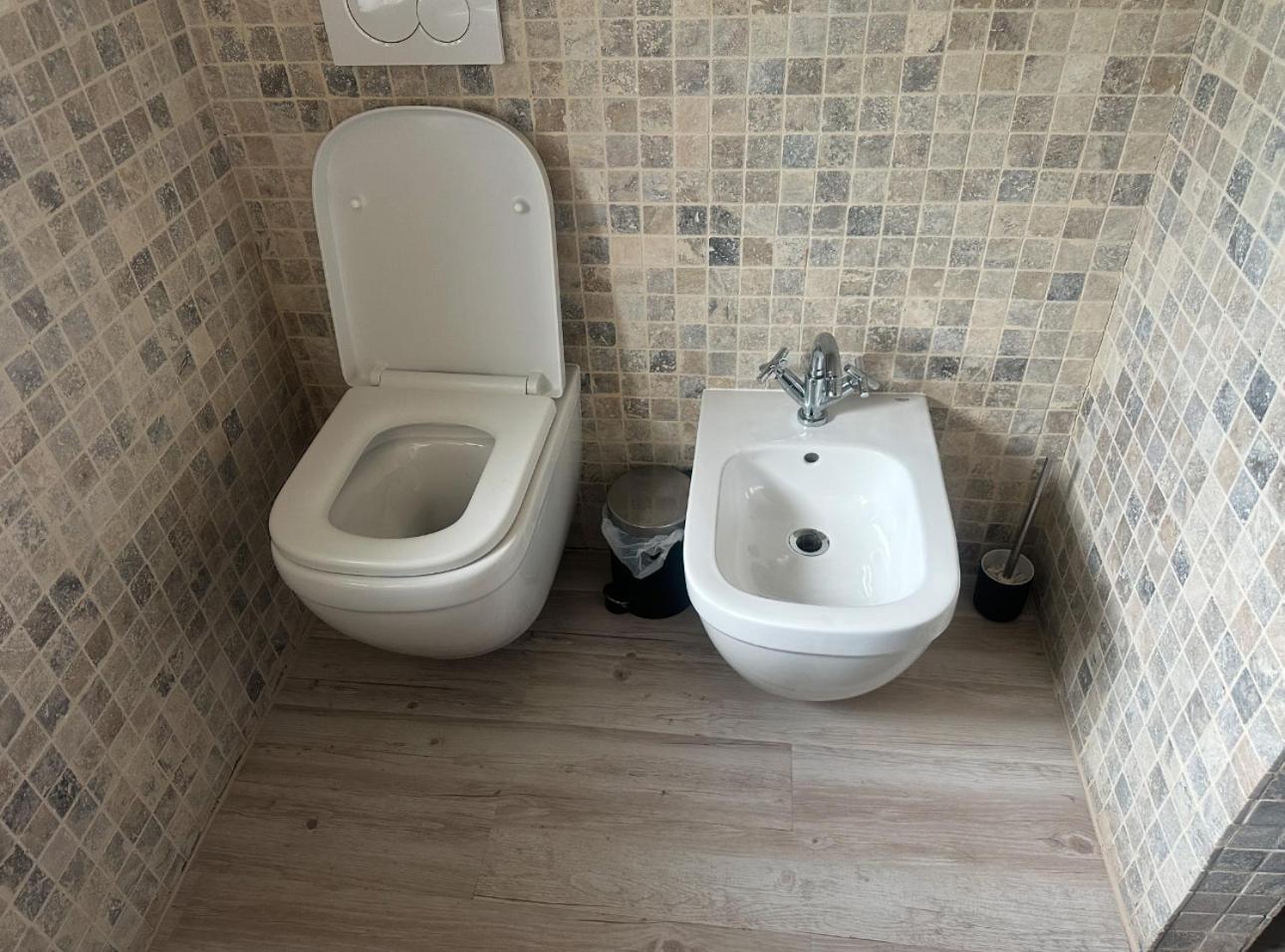 Marvellous 2 Bedrooms Attic In The Old Town * Bucarest