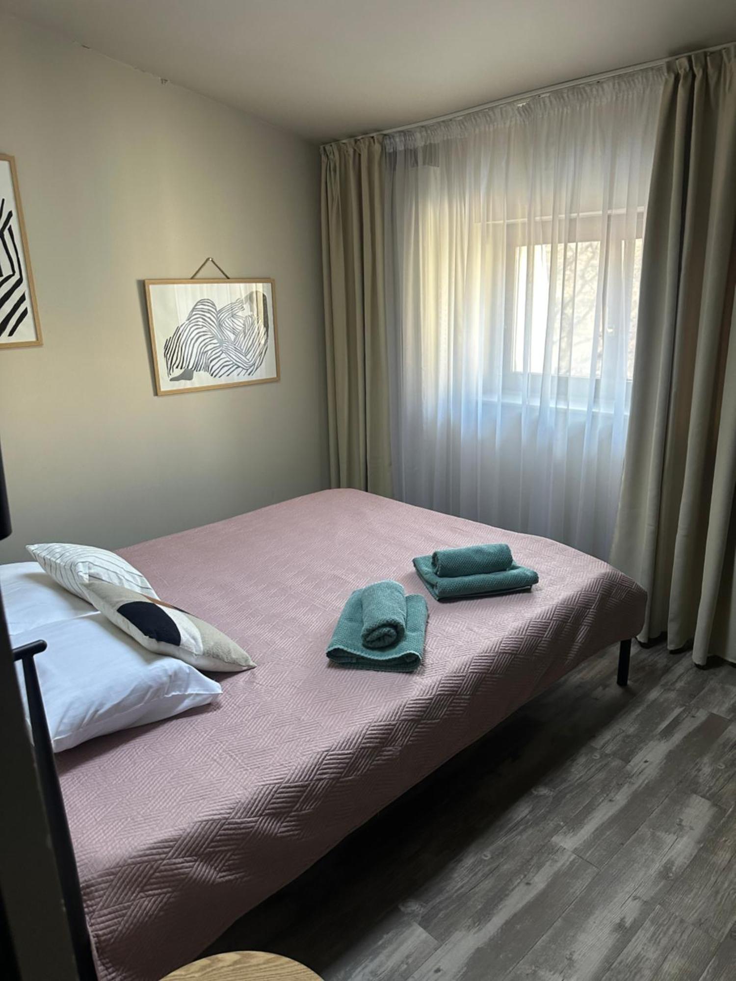 Marvellous 2 Bedrooms Attic In The Old Town Bucarest