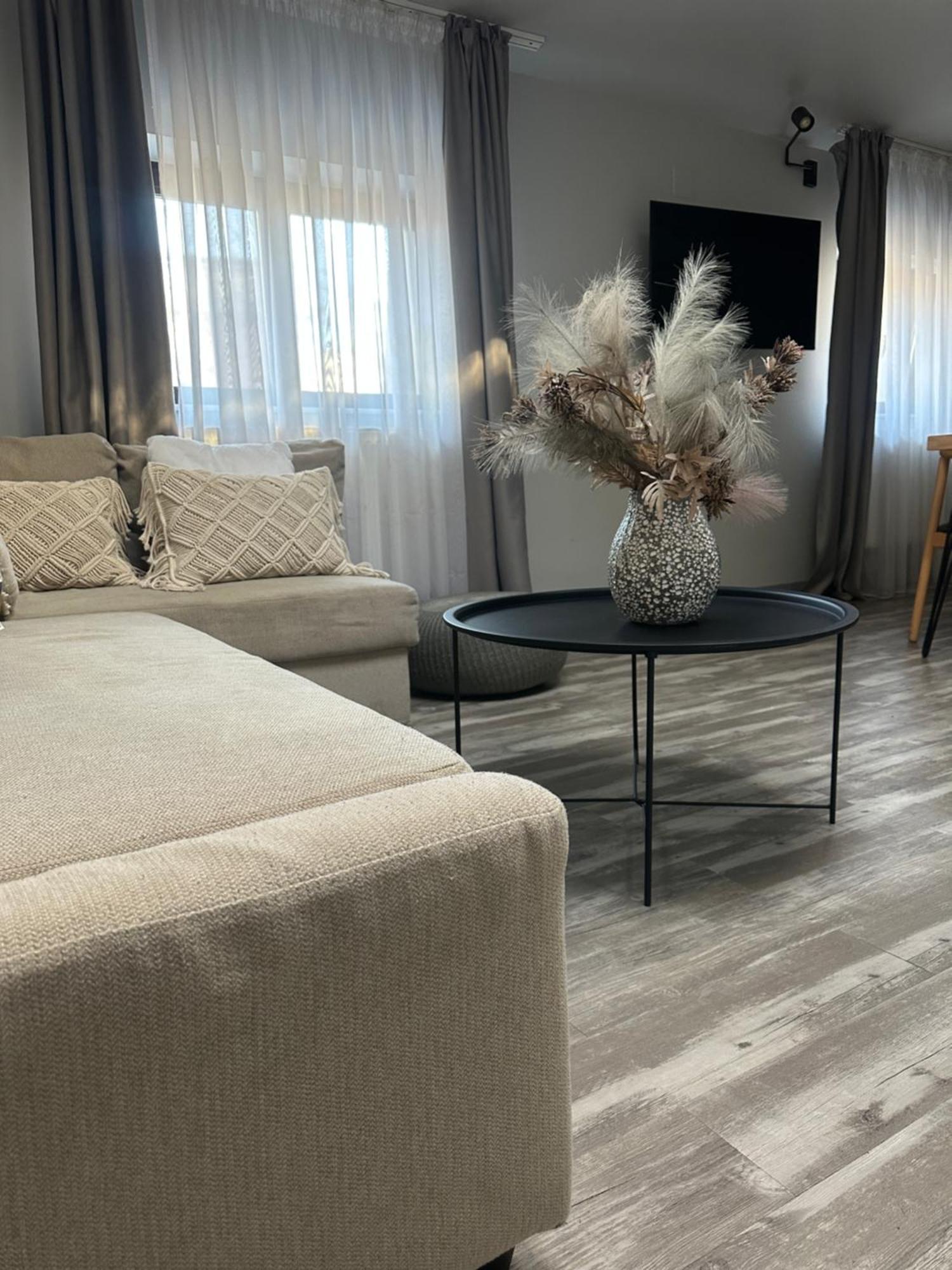 Marvellous 2 Bedrooms Attic In The Old Town Appartamento
